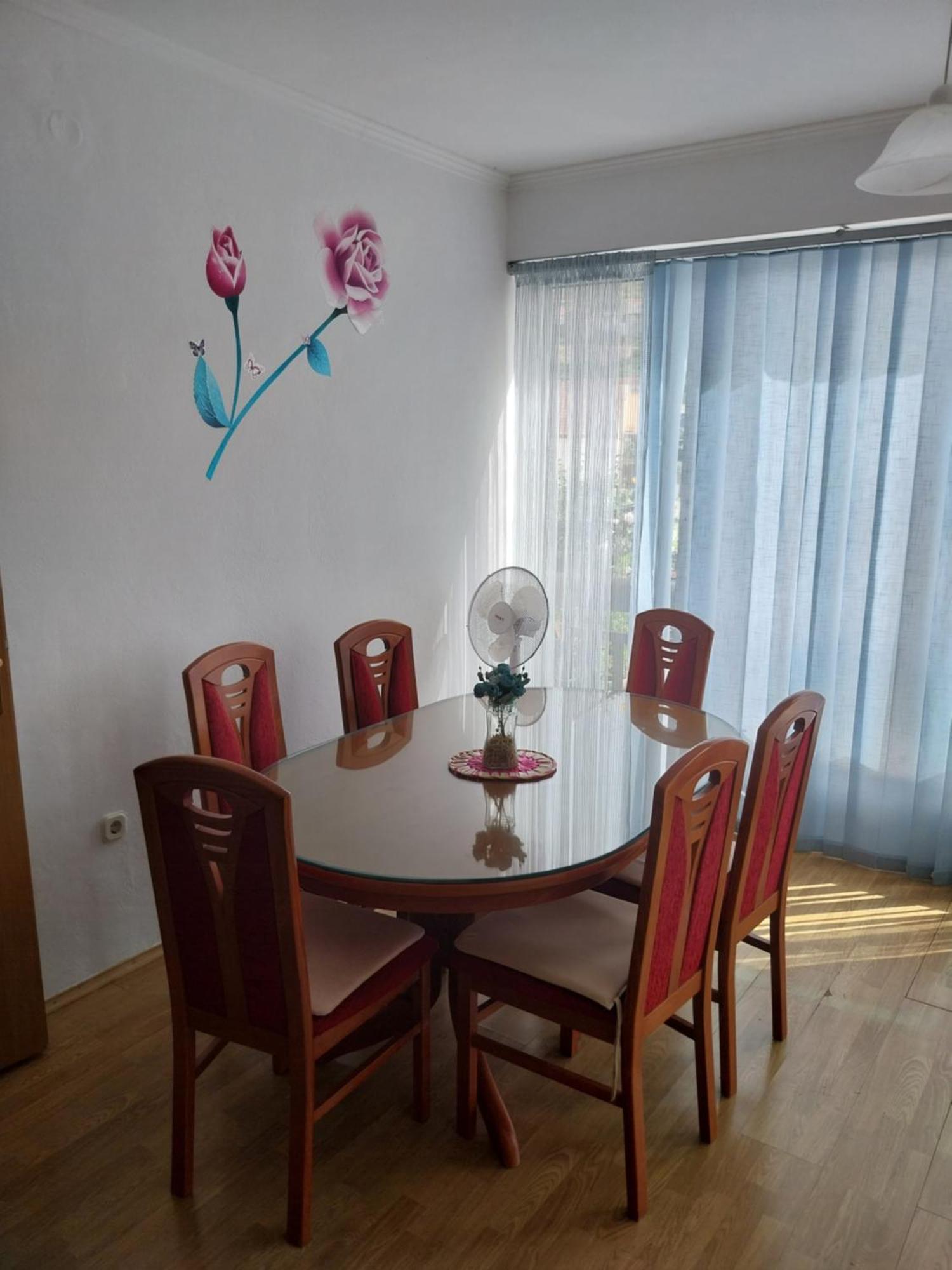 Apartmani Liberan נאום מראה חיצוני תמונה