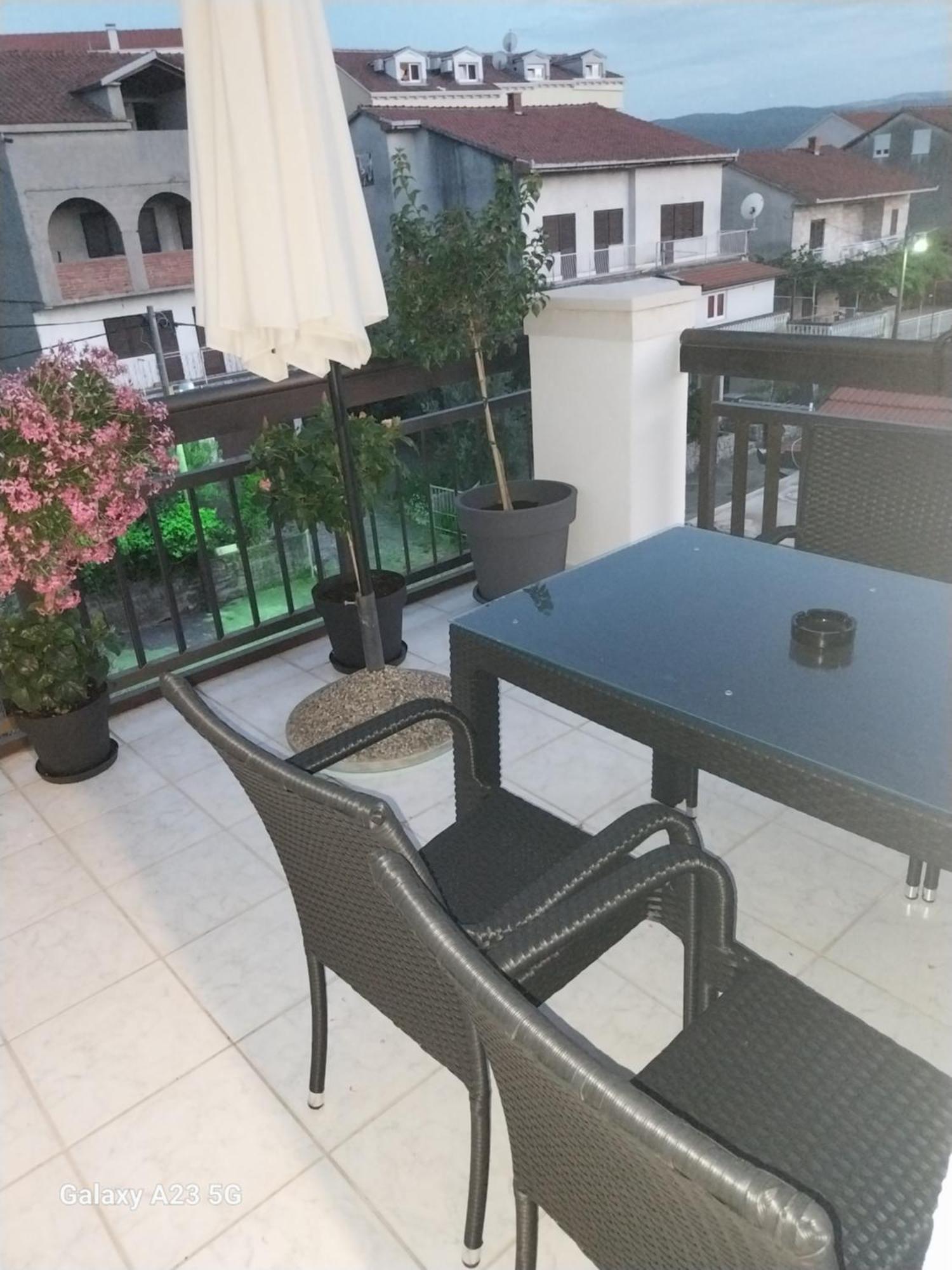 Apartmani Liberan נאום מראה חיצוני תמונה
