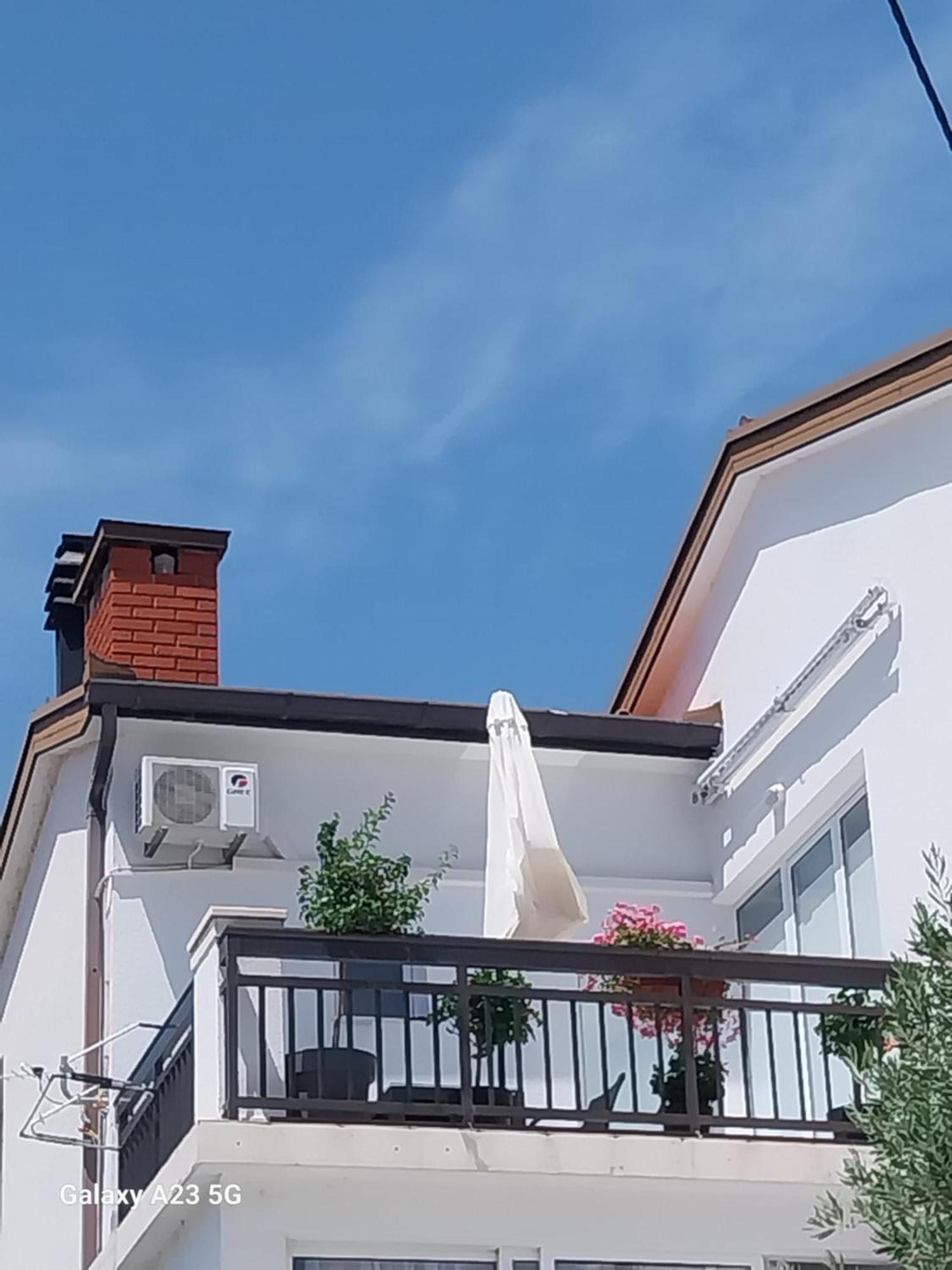 Apartmani Liberan נאום מראה חיצוני תמונה